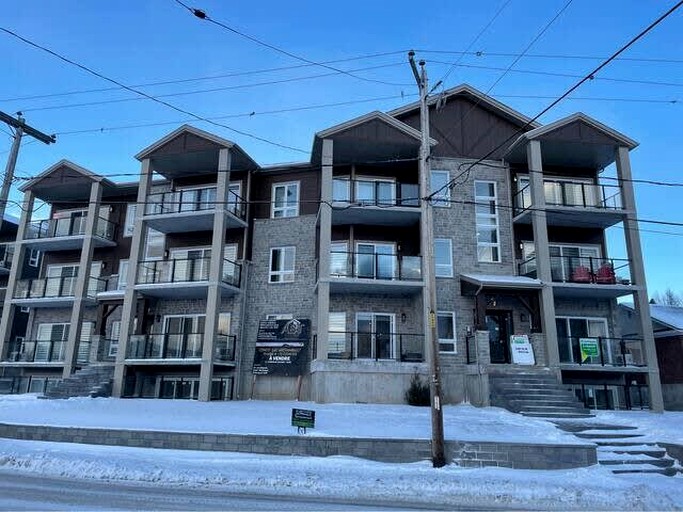 Vacation Rentals (Canada, Saint-Donat-de-Montcalm, Quebec)