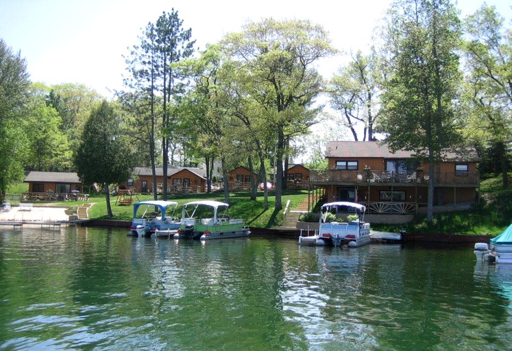 Cabins (West Branch, Michigan, United States)