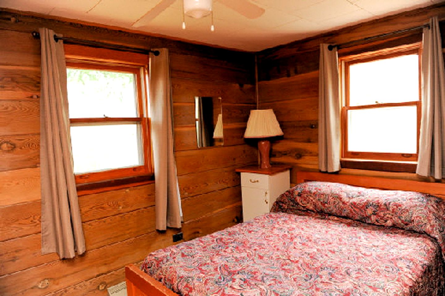 Idyllic Cabin Rental for the Perfect Summer Vacation on Clear Lake in Michigan