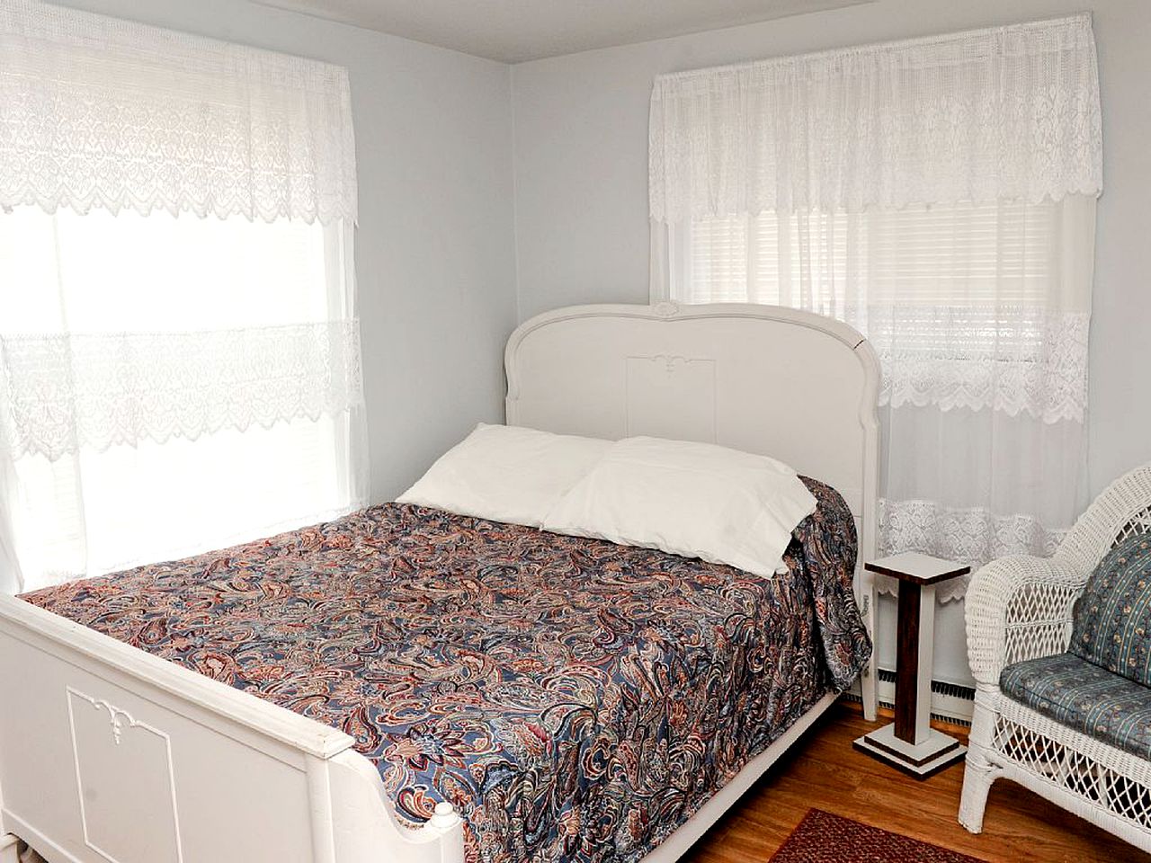 Charming Cabin Rental for the Perfect Summer Getaway on Clear Lake in Michigan