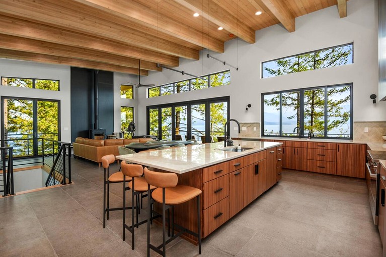 Vacation Rentals (United States of America, --, --)