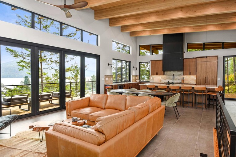 Vacation Rentals (United States of America, --, --)