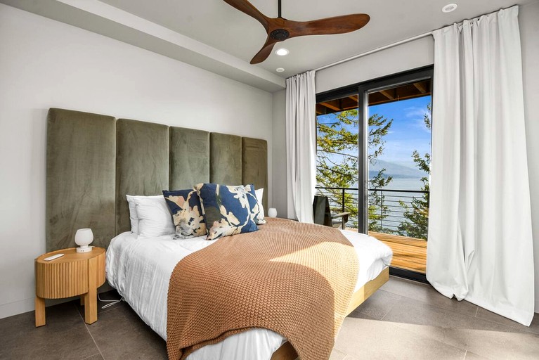 Vacation Rentals (United States of America, --, --)