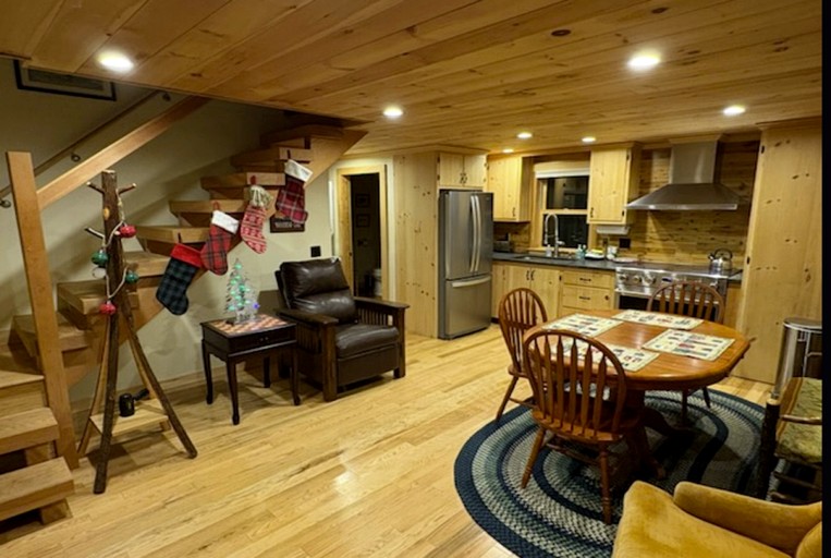 Cabins (United States of America, Greenville, Maine)