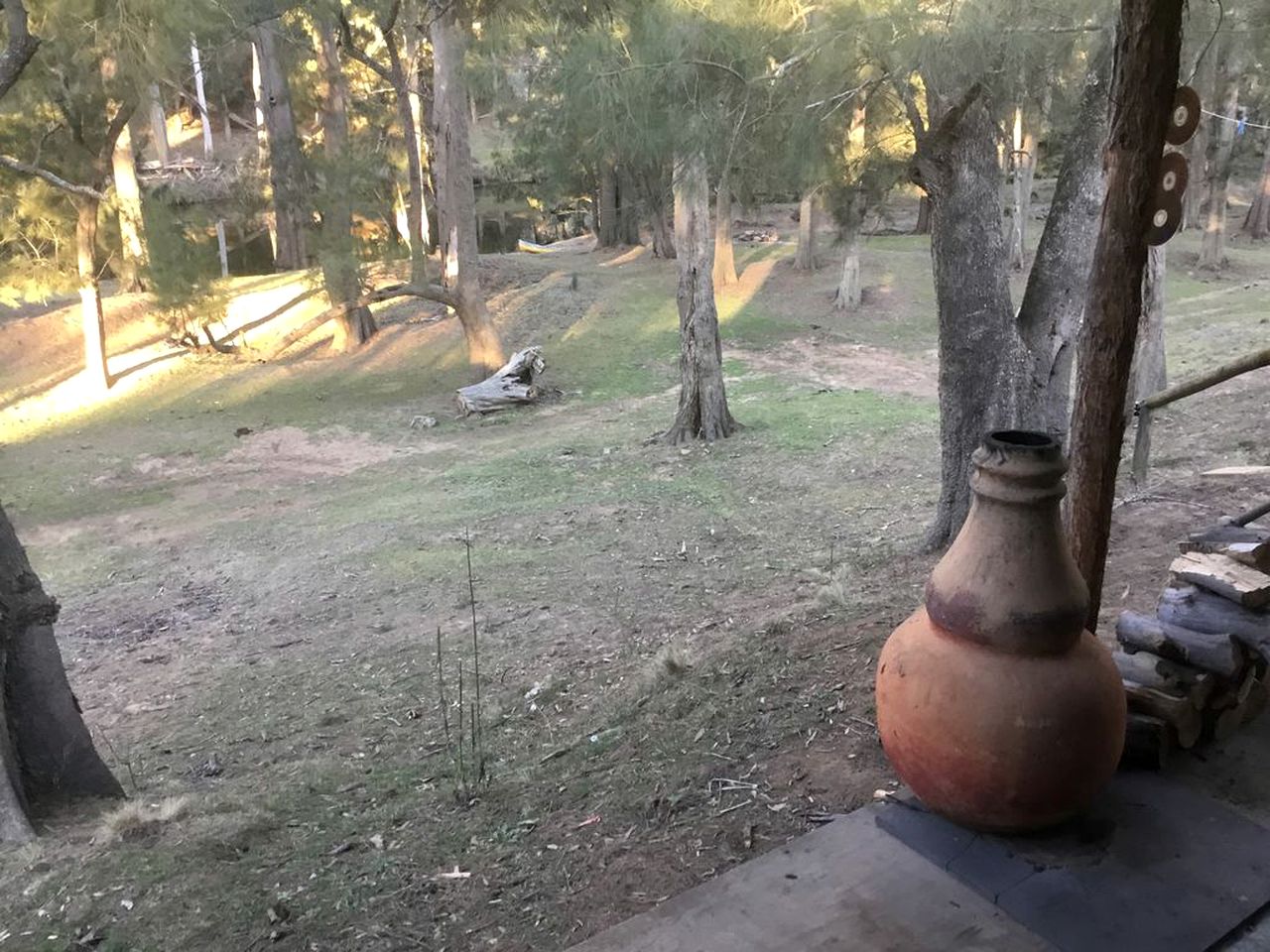 Romantic Cabin Rental on the Wollondilly River near Sydney, NSW, Australia