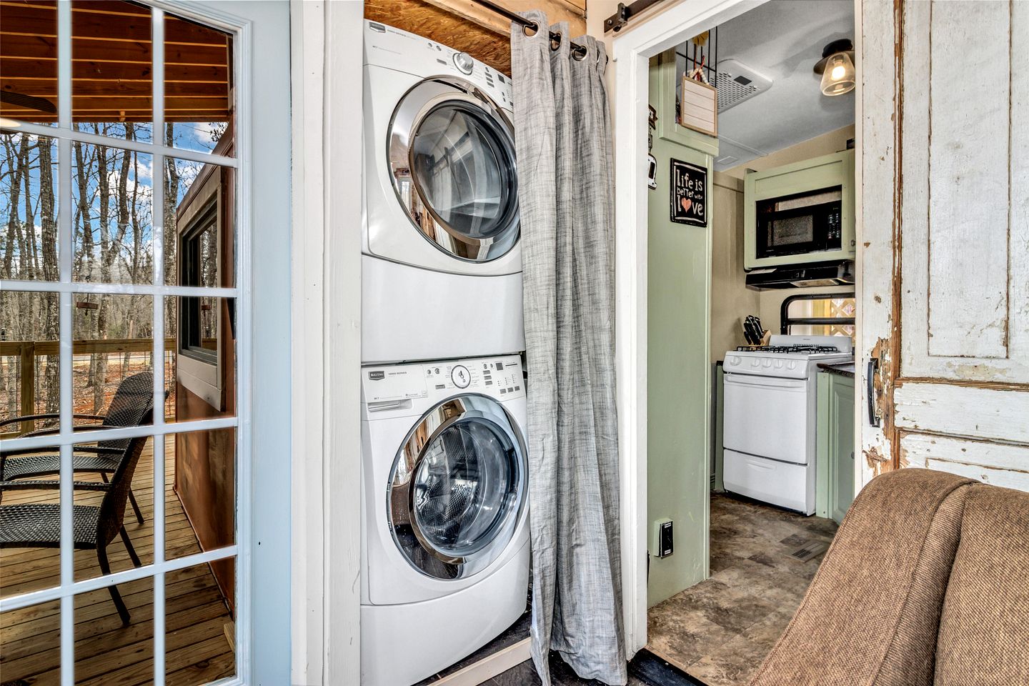 Cozy Mountain Camper Retreat with Private View Deck & Fire Pit in Old Fort, North Carolina
