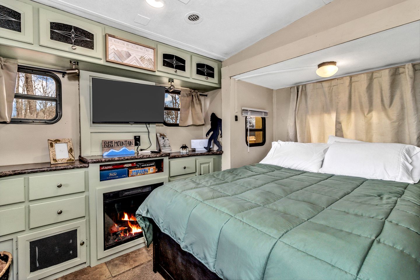 Cozy Mountain Camper Retreat with Private View Deck & Fire Pit in Old Fort, North Carolina