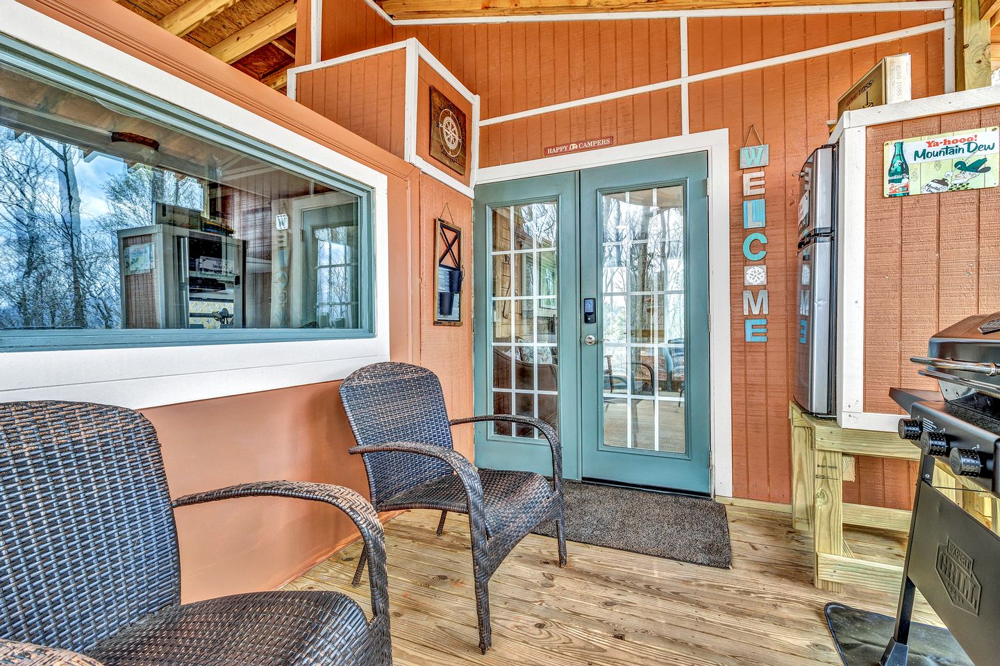 Cozy Mountain Camper Retreat with Private View Deck & Fire Pit in Old Fort, North Carolina