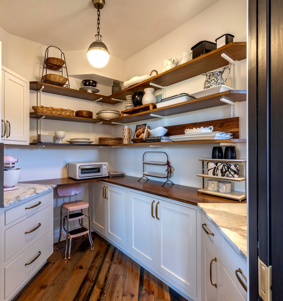 Pure Glamping Cottage with Breathtaking Views and Hot-tub in Hood River, Oregon