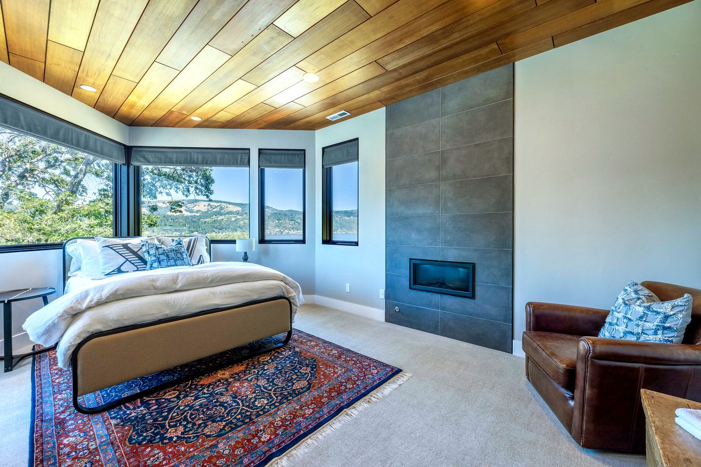 Pure Glamping Cottage with Breathtaking Views and Hot-tub in Hood River, Oregon