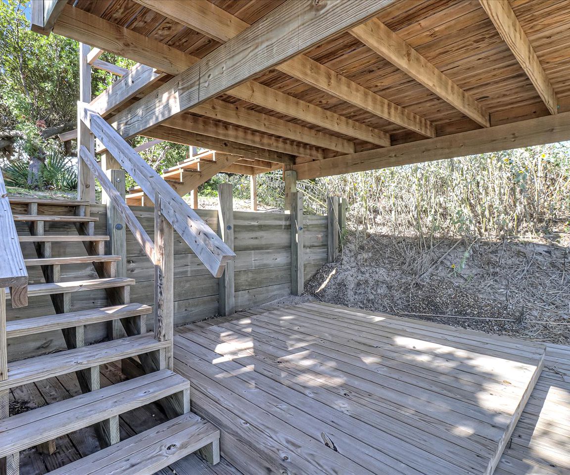 Cozy Modern Cottage with Oak Tree Views near the Pier in Rockport, Texas