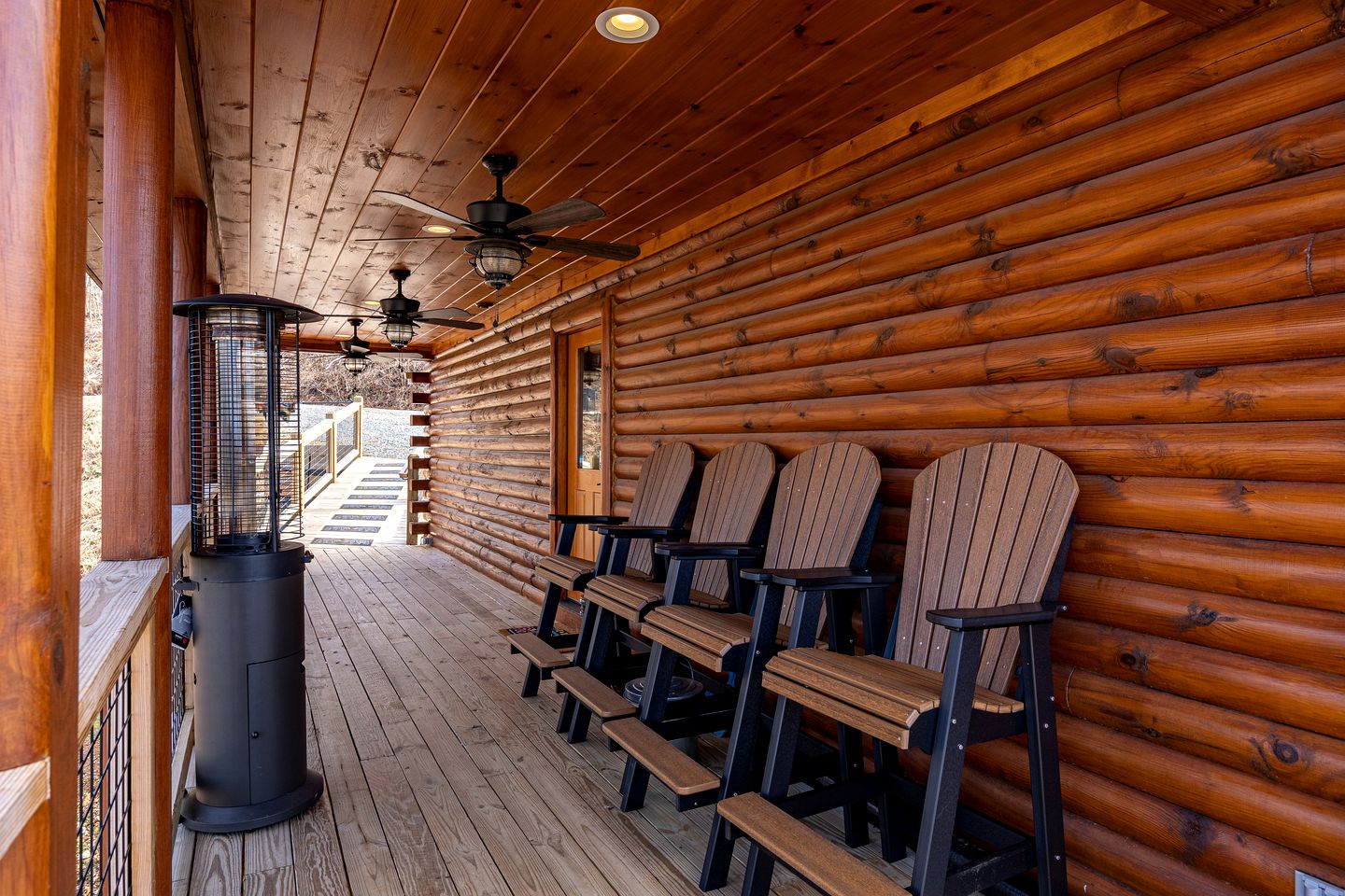 Panoramic Perfection: Luxurious Cabin with Unobstructed Views of Great Smoky Peaks!