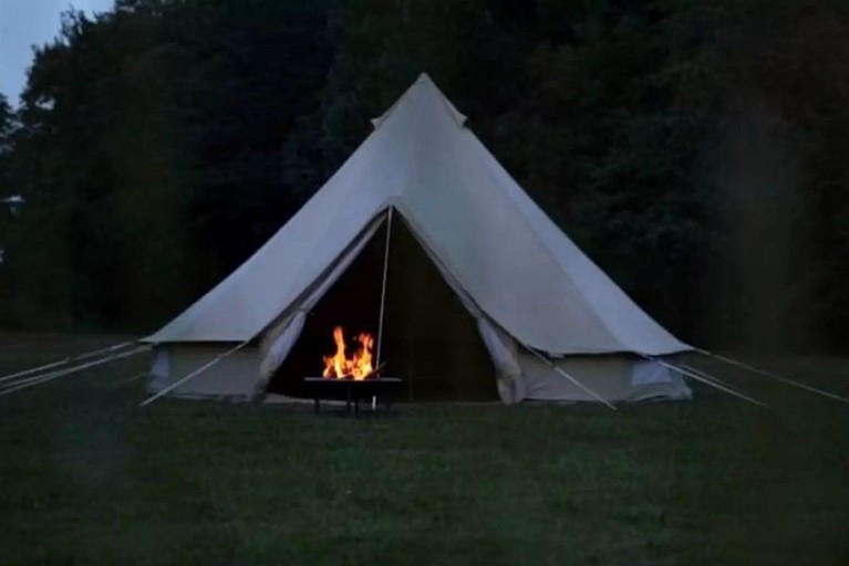 Cabins (Jewett, New York, United States)