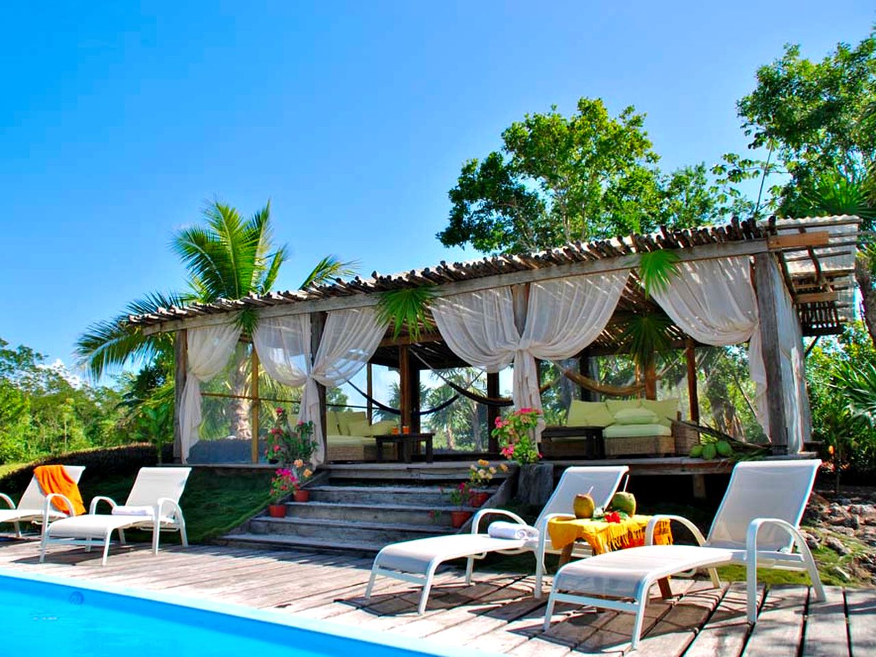 Gorgeous Log Cabin for Glamping on the Yucatán Peninsula, Mexico