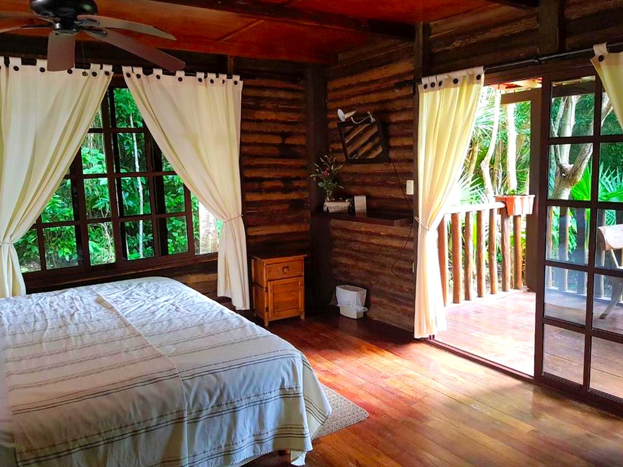 Gorgeous Log Cabin for Glamping on the Yucatán Peninsula, Mexico