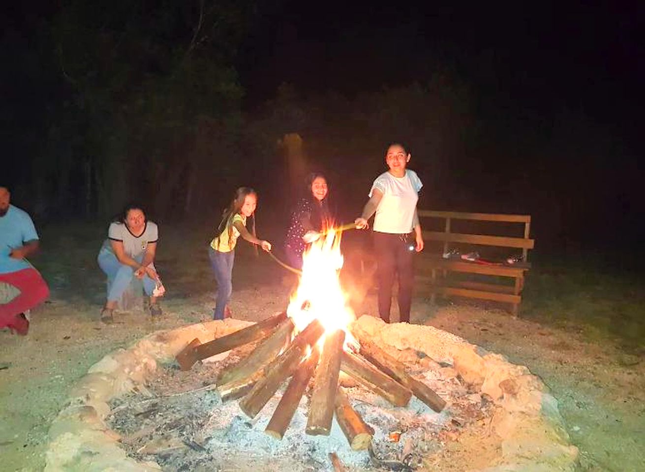 Beautiful Log Cabin for a Glamping Getaway in Chetumal, Quintana Roo