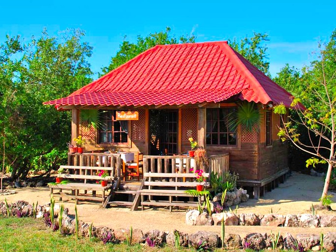 Log Cabins (Chetumal, Quintana Roo, Mexico)