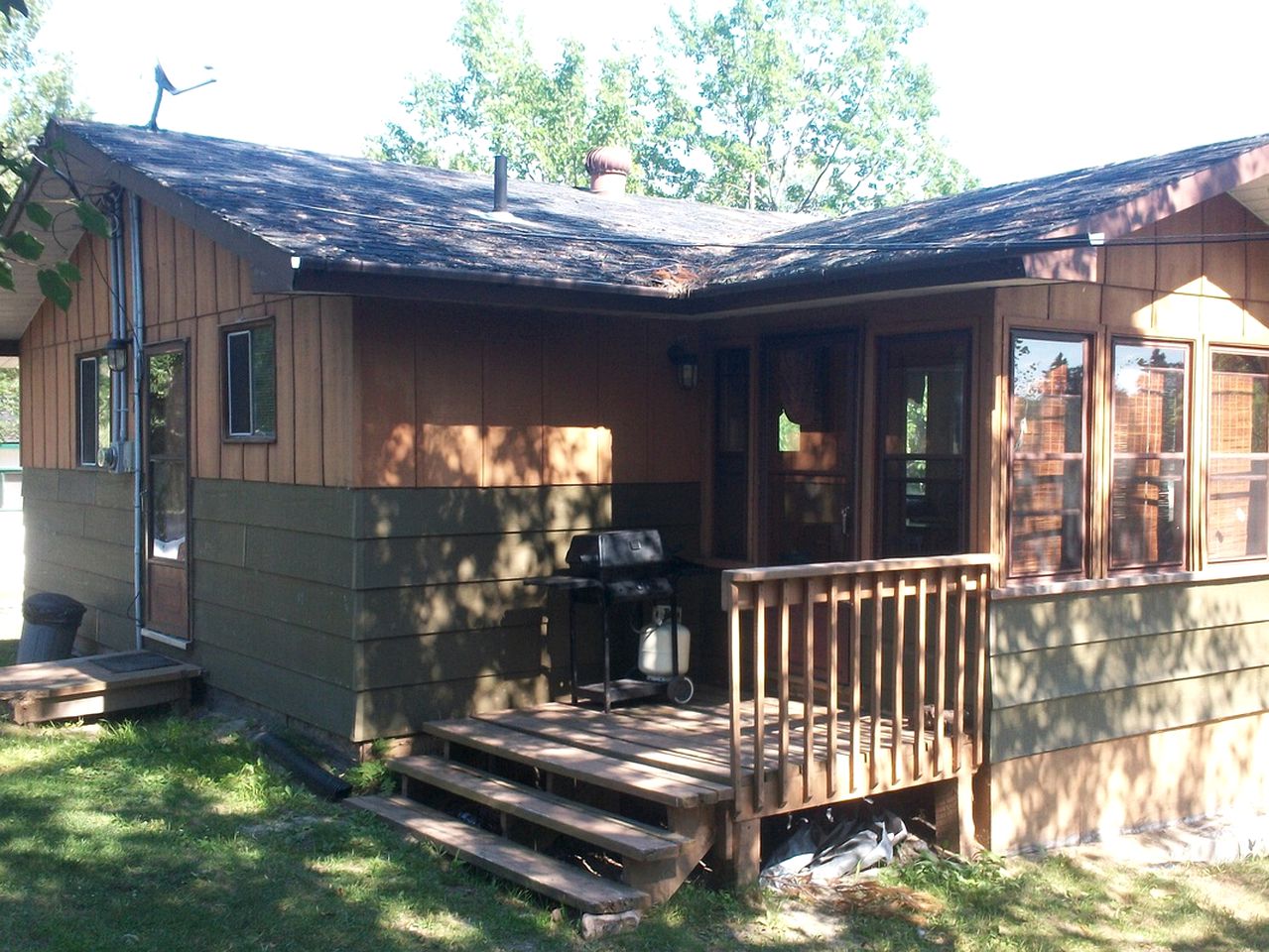 Country Cottage Rental with Fire Pit on Lake Nipissing, Ontario