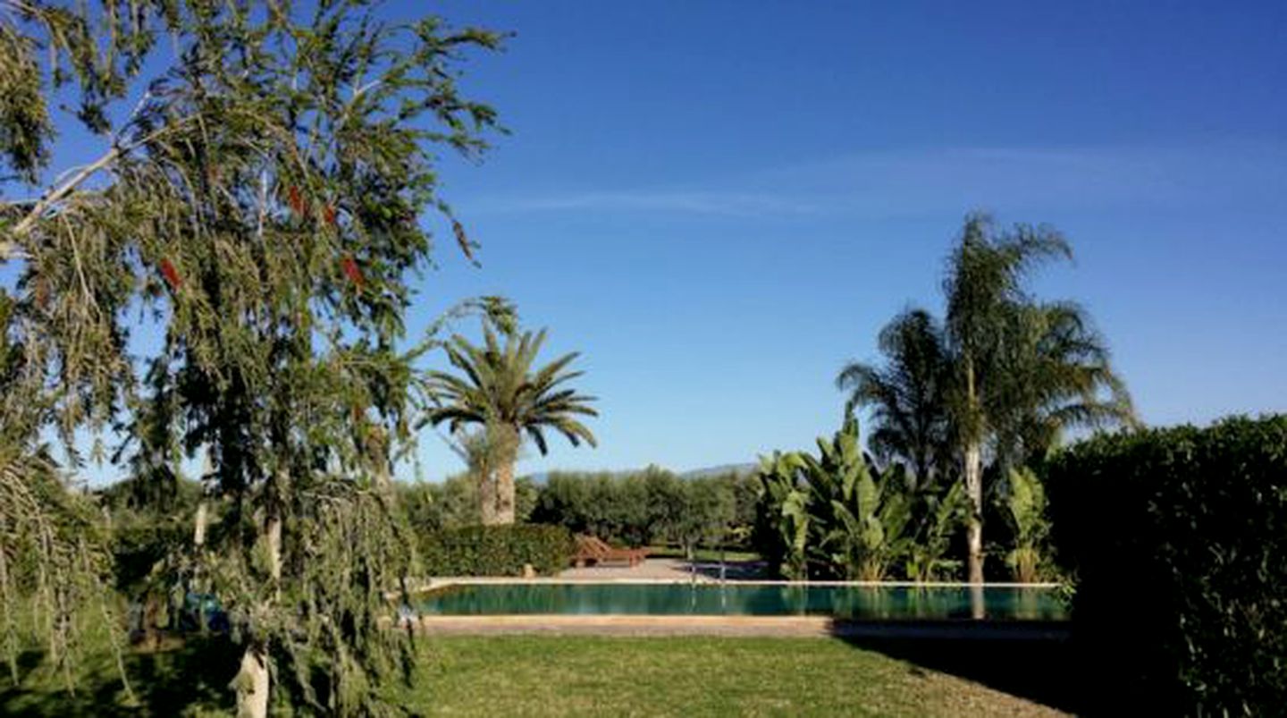 Gorgeous Villa Rental with a Shared Pool near Marrakech, Morocco