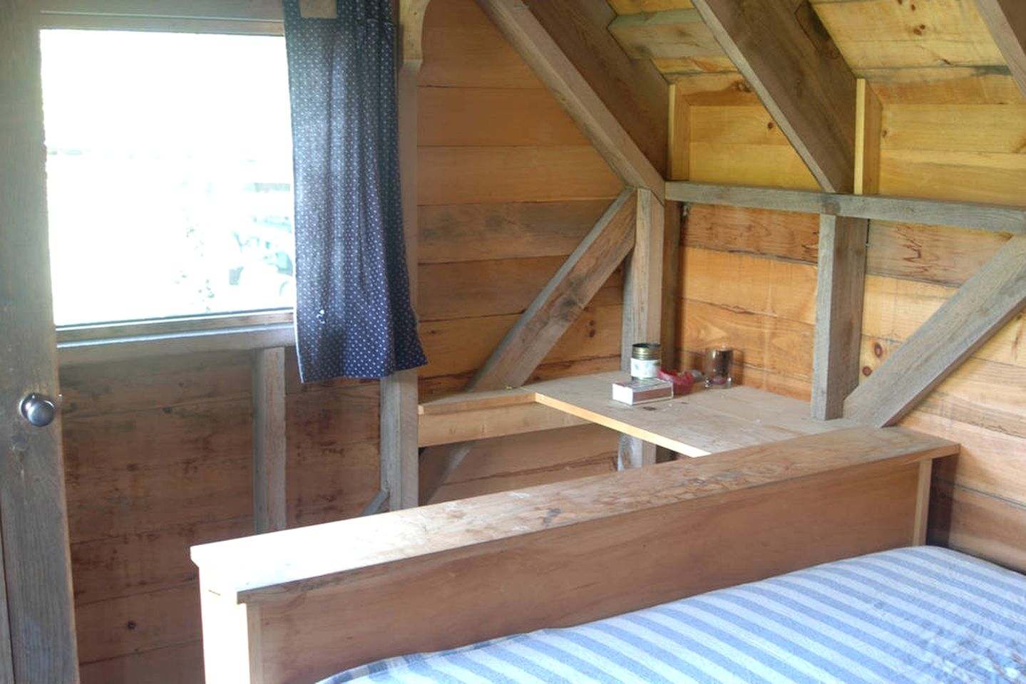 Romantic Getaway Cabin on a Working Farm in Royalton, Vermont