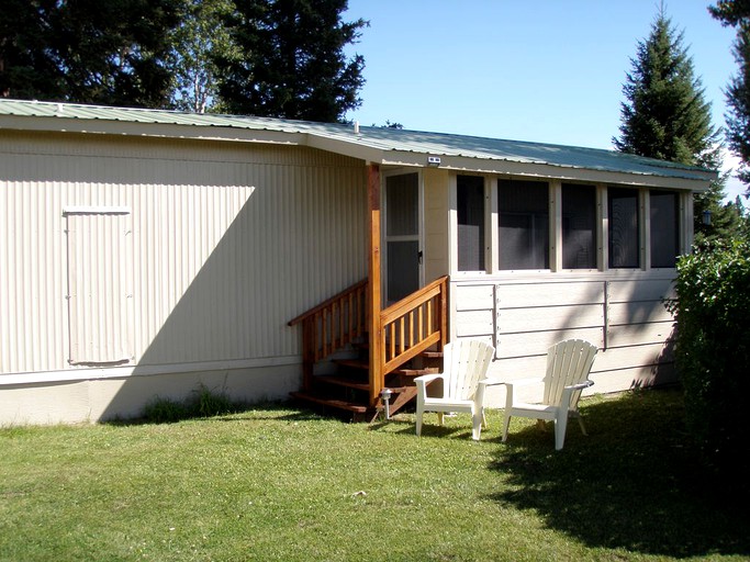 Cabins (Darby, Montana, United States)