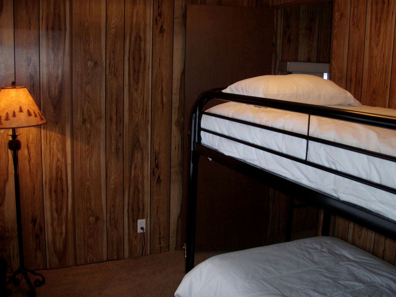 Spacious Family-Friendly Cabin Rental for a River Getaway in Darby, Montana