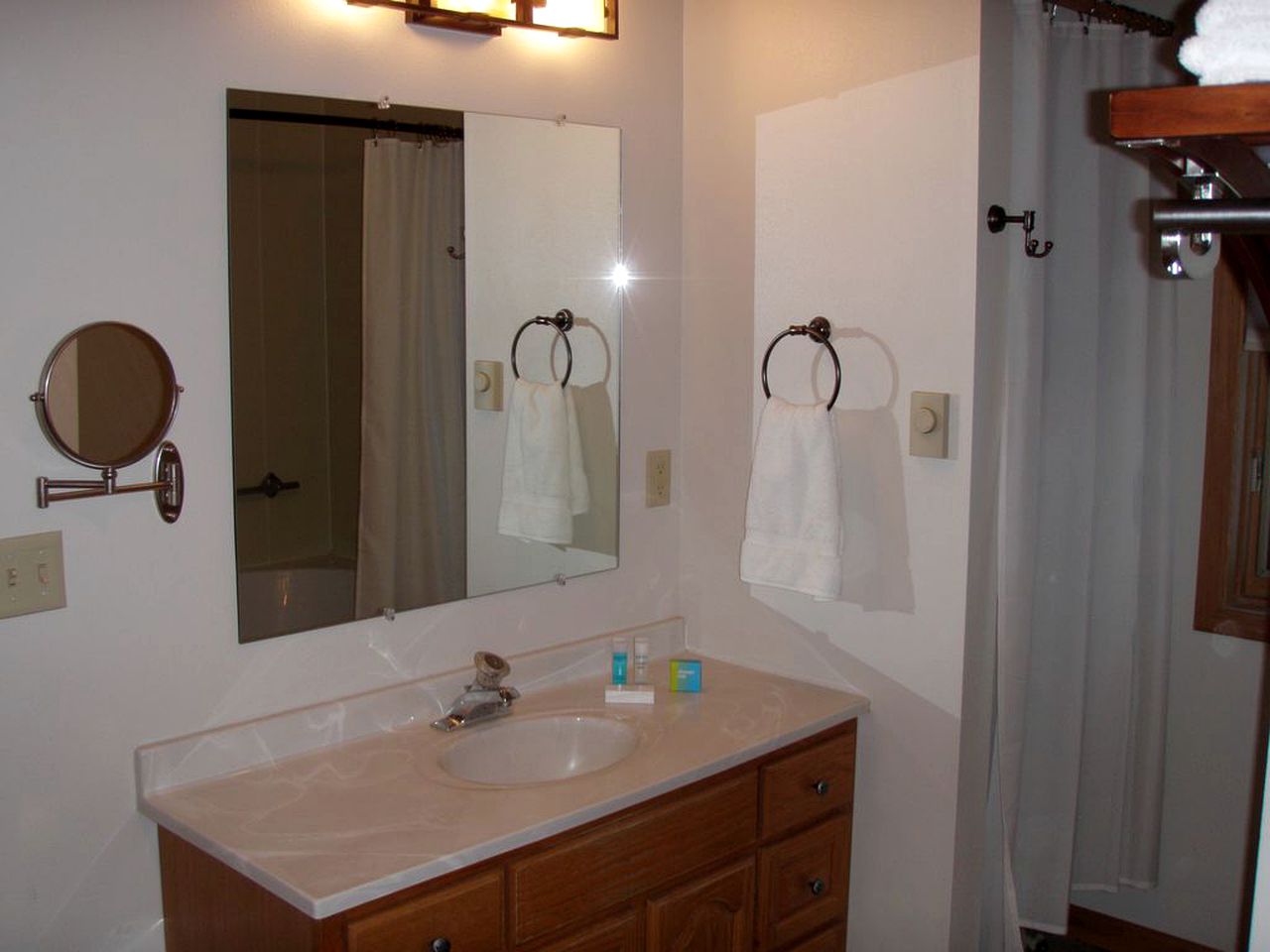 Spacious Family-Friendly Cabin Rental for a River Getaway in Darby, Montana