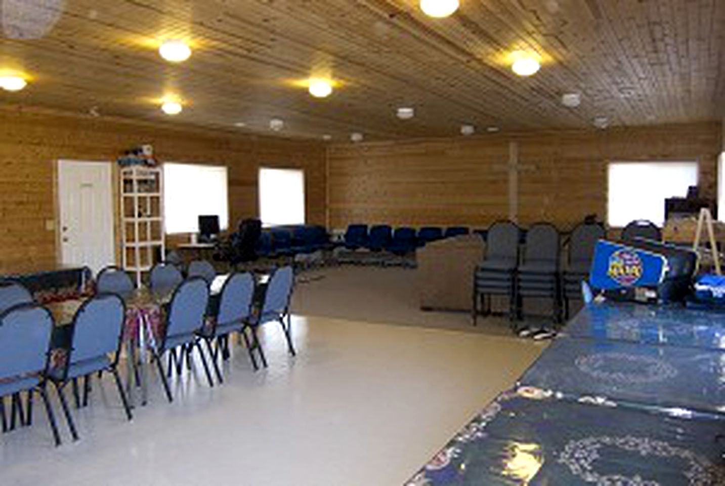 Lakeside Lodge Perfect for Large Groups near Armstrong, Ontario