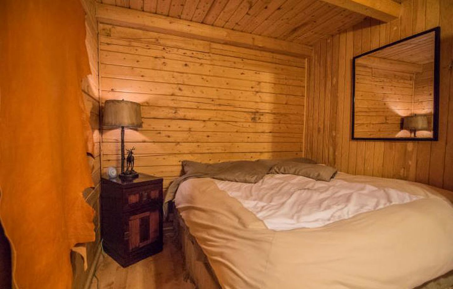 Cozy Log Cabin Rental for a Luxury Camping Getaway near Homer, Alaska