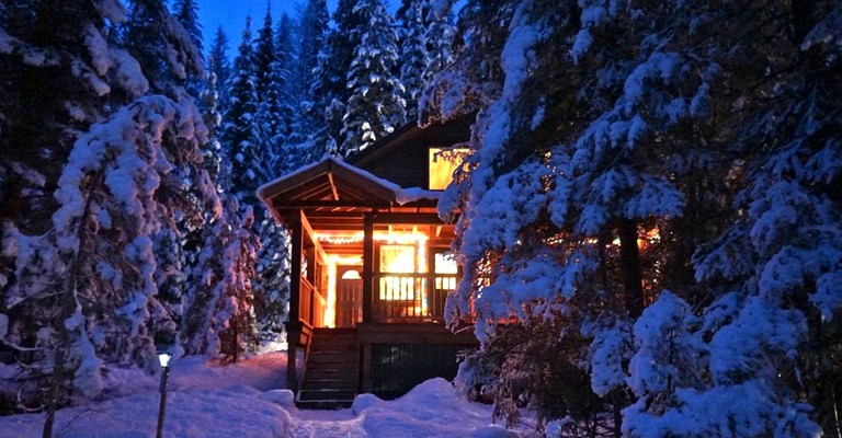 Cabins (Nelson, British Columbia, Canada)