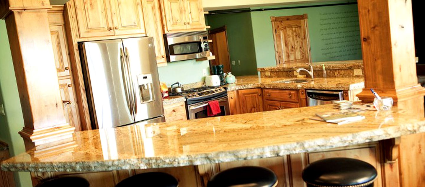 Luxurious Suite for a Secluded Nature Retreat in Sandpoint, Idaho