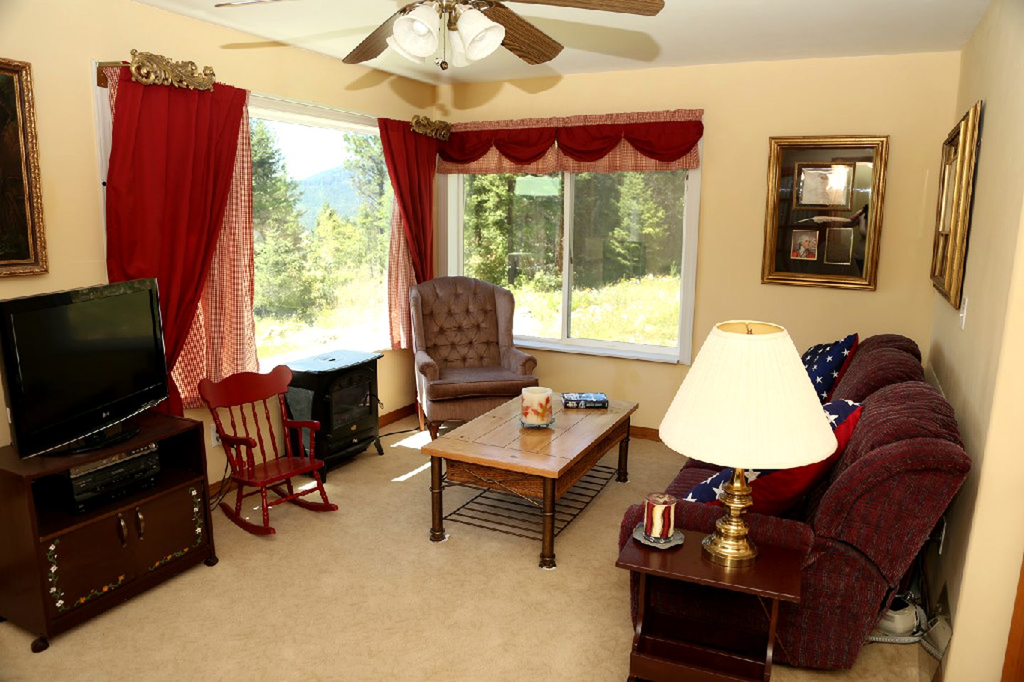 Charming Suite Rental with Peaceful Views near Lake Pend Oreille in Idaho