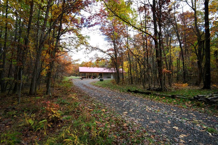 Cabins (Oakland, Maryland, United States)