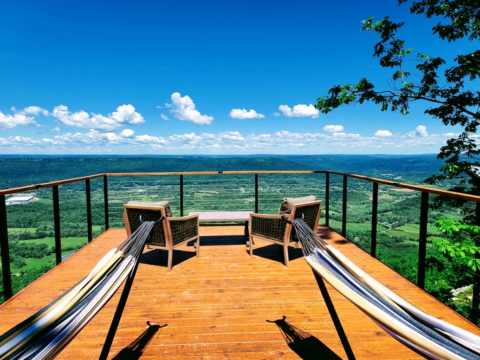 Containers (United States of America, Trenton, Georgia)