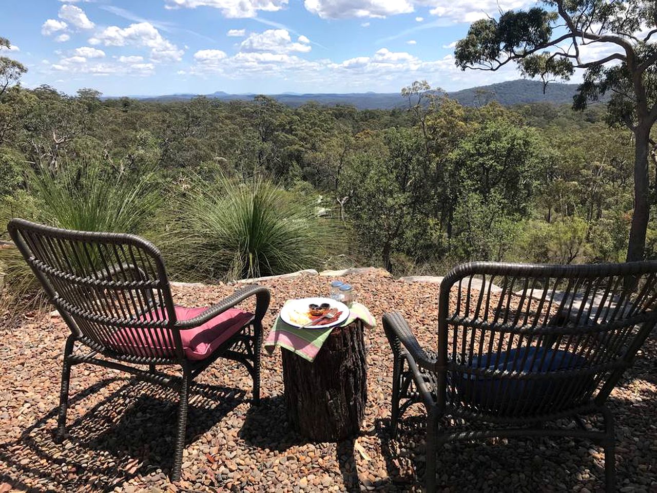 Secluded Glamping Tent with Views of Mount Yengo in Bucketty, New South Wales