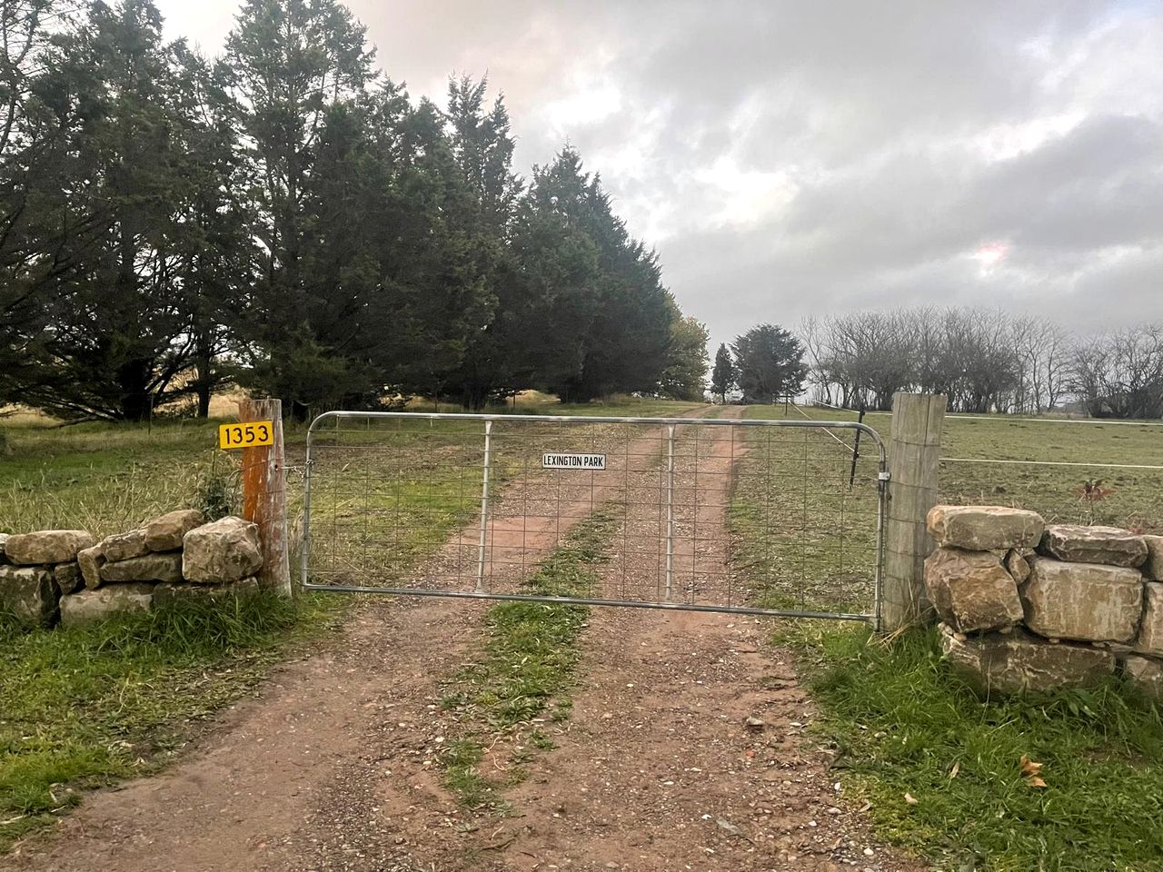Fantastic Tiny House with Fire Pit and Close to Great Hiking Trails in Towrang, New South Wales