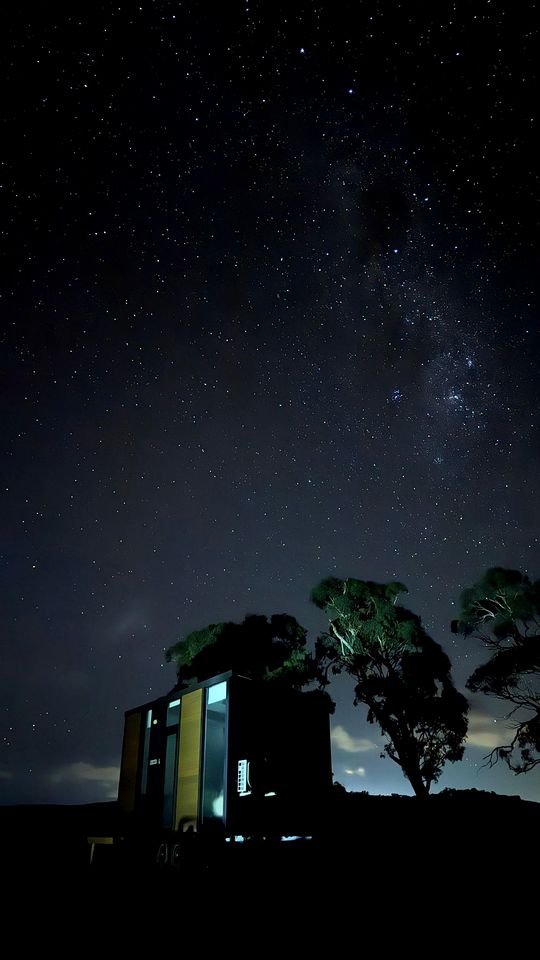 Fantastic Tiny House with Fire Pit and Close to Great Hiking Trails in Towrang, New South Wales