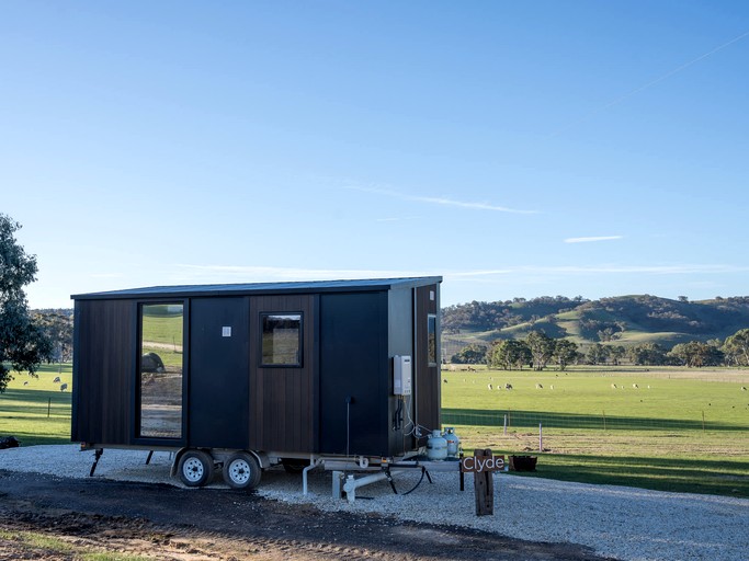 Tiny Houses (Australia, Warrenmang, Victoria)