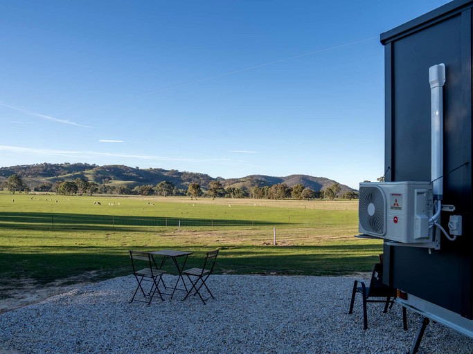 Tiny Houses (Australia, Warrenmang, Victoria)