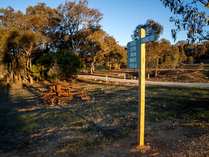 Tiny Houses (Australia, Warrenmang, Victoria)