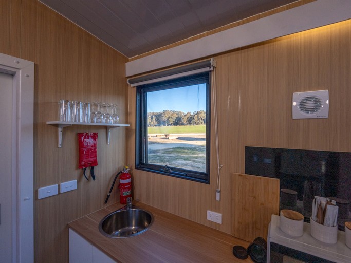 Tiny Houses (Australia, Warrenmang, Victoria)