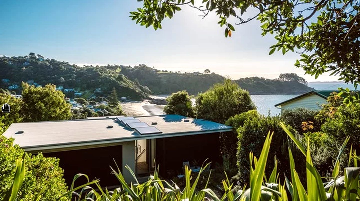 FamilyFriendly Cabin on Waiheke Island, North Island