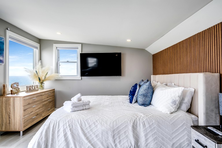 Beach Houses (Canada, Leamington, Ontario)