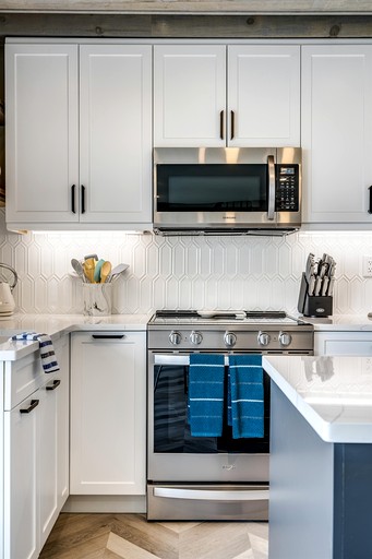 Beach Houses (Canada, Leamington, Ontario)