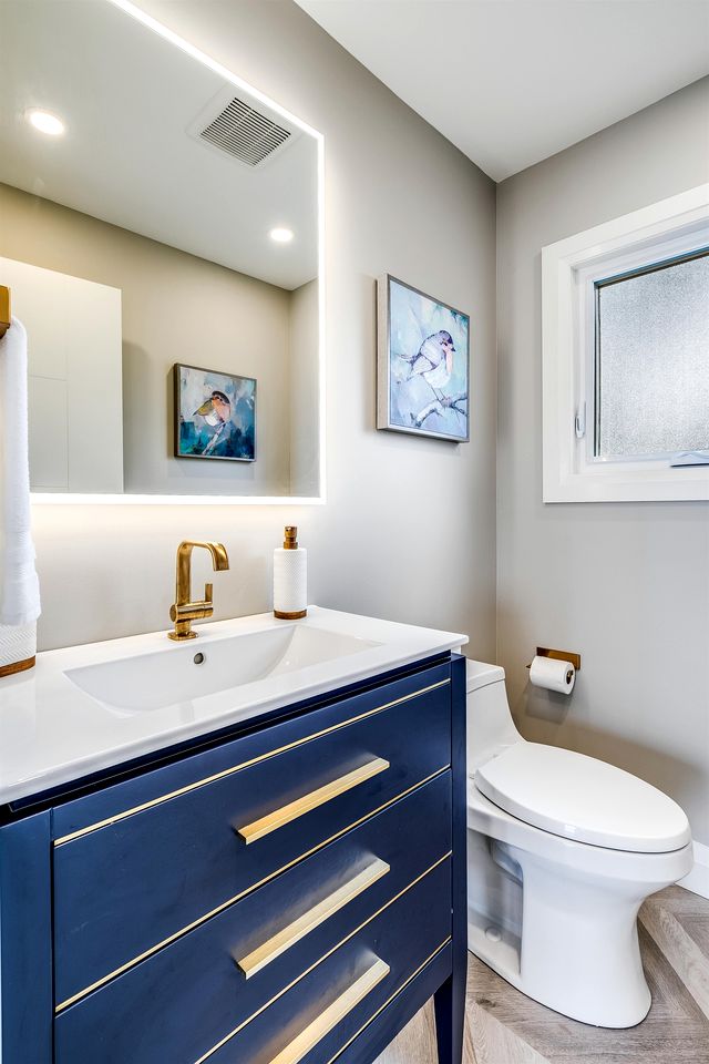 Coast Rental with Hot-Tub and Equipped Deck in Ontario