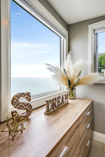 Beach Houses (Canada, Leamington, Ontario)