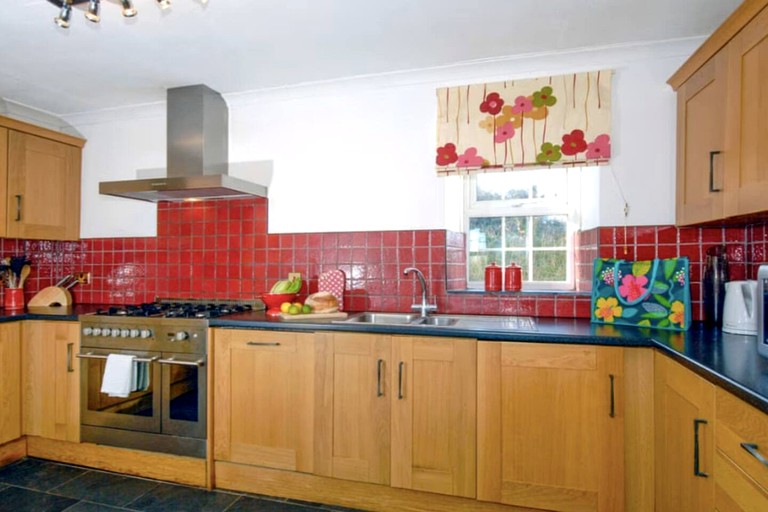 Cottages (United Kingdom, Pembrokeshire, Wales)