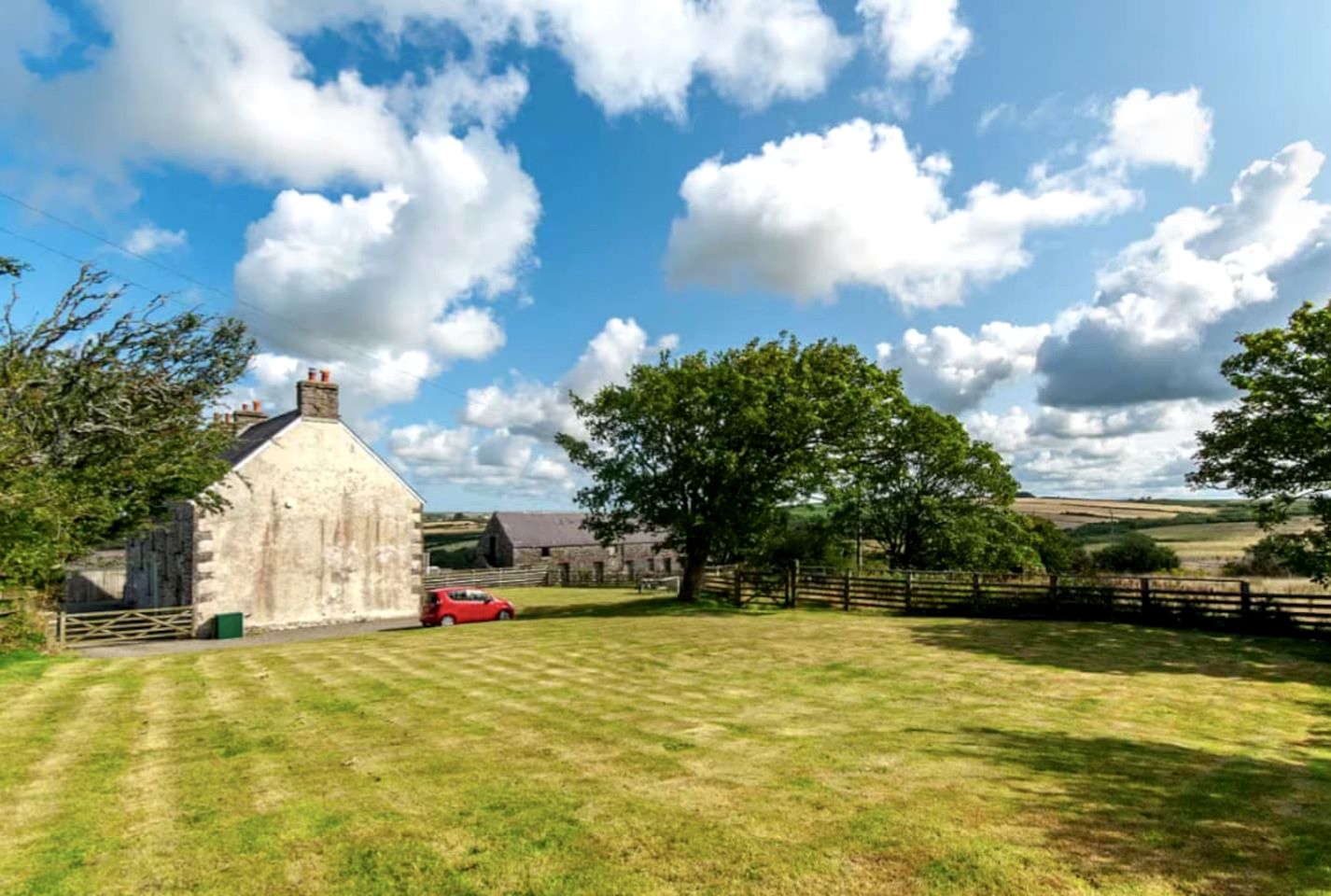 Coastal Cottage with Backyard and Breathtaking Landscape Views in Wales