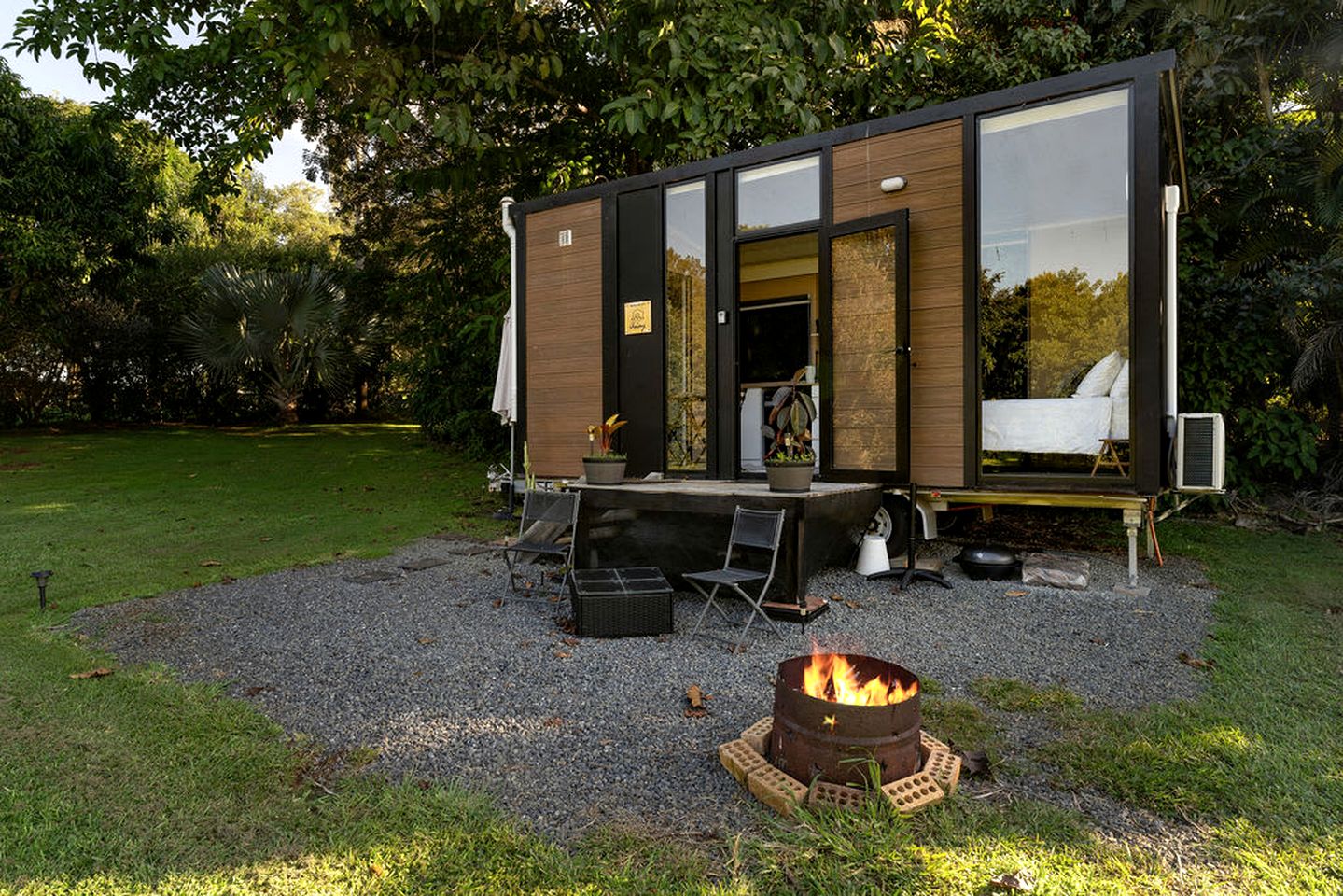 Coastal Glamping in a New South Wales Tiny House