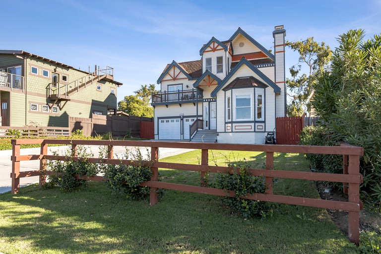 Cottages (United States of America, Oceanside, California)